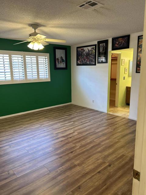 43705 Warner Trail, Palm Desert CA: https://media.crmls.org/mediaz/8df7108c-e448-4bcf-98eb-fe479200e12f.jpg