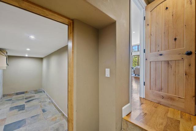 221 Sunset Terrace, Scotts Valley CA: https://media.crmls.org/mediaz/8df76a42-9fed-438d-821f-ab11aa833d27.jpg