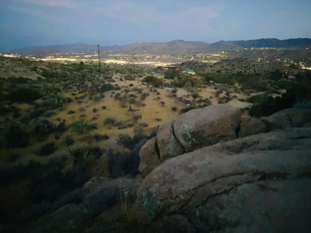 https://media.crmls.org/mediaz/8df7a58d-6c76-4175-9305-b034f653158d.jpg?preset=X-Large