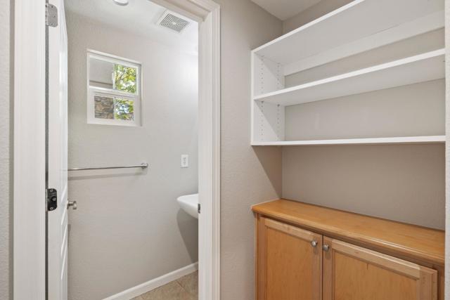 4126 Tobin Circle, Santa Clara CA: https://media.crmls.org/mediaz/8df7c8d0-2c66-44bd-aa0e-8face660e790.jpg