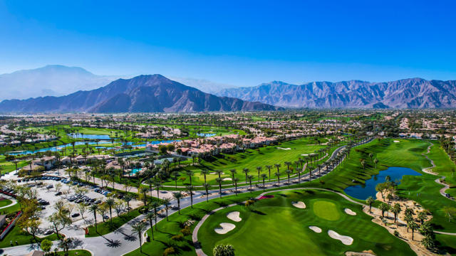50465 Verano Drive, La Quinta CA: https://media.crmls.org/mediaz/8df7f1c5-7e65-4999-9dae-c78383601de9.jpg