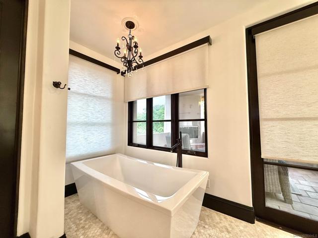 14911 Encendido, San Diego CA: https://media.crmls.org/mediaz/8dfa1f48-25f6-420e-9bb4-e78f09dc51e6.jpg