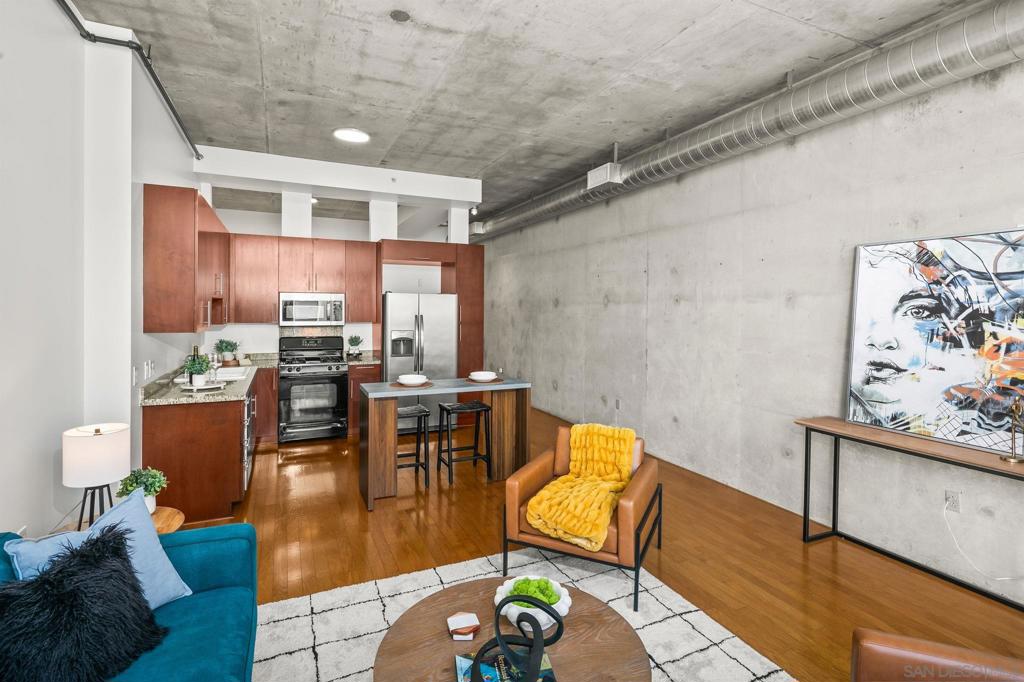 1025 Island - photo 5