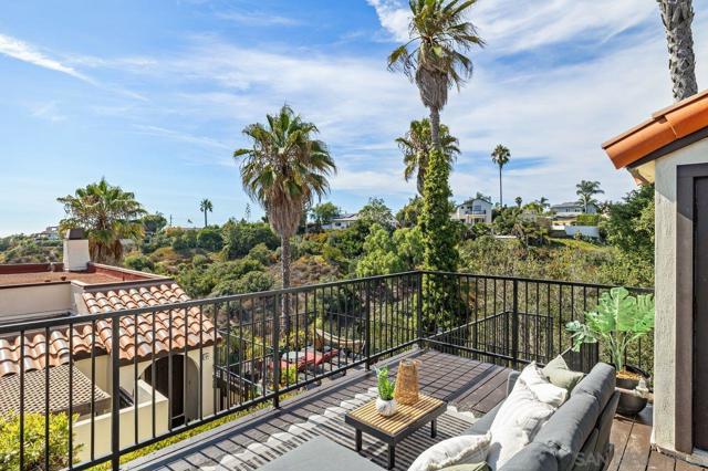 4732 Iroquois Ave, San Diego CA: https://media.crmls.org/mediaz/8dfaab81-54f7-4642-a7b1-6dfa12120503.jpg