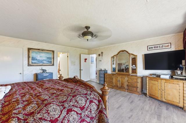 9902 Heavenly Way, La Mesa CA: https://media.crmls.org/mediaz/8dfc6733-2209-41a9-88b1-99bc2aefa3d0.jpg