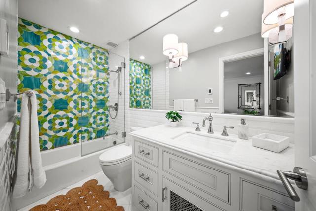 22130 E Cliff Drive, Santa Cruz CA: https://media.crmls.org/mediaz/8dfc68d5-a271-4485-9d3c-b611f9679591.jpg