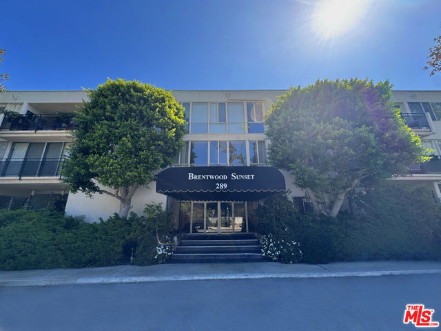 Drew Fenton | 289 S Barrington Avenue Los Angeles CA | MLS: 7450372 Drew Fenton | 289 S Barrington Avenue Los Angeles CA | MLS: 7450372