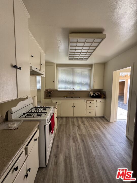 Drew Fenton | 368 Entrada Drive Santa Monica CA | MLS: 7332198