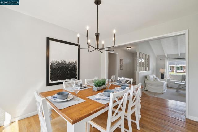 1786 Klier Drive, Concord CA: https://media.crmls.org/mediaz/8dff29d4-7502-47fe-8d3e-70a59fdbac45.jpg