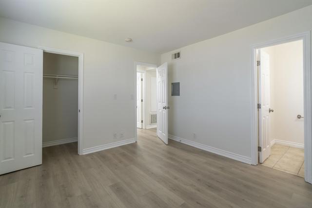 1386 E Madison Ave, El Cajon CA: https://media.crmls.org/mediaz/8dff5342-4866-44c0-b049-77d7c3afdf1c.jpg