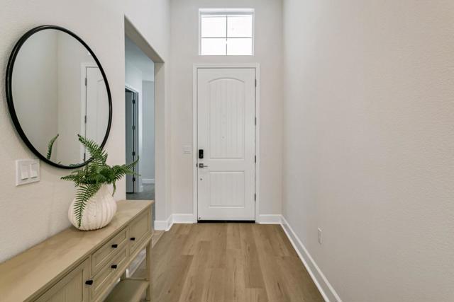 7942 Cinnamon Way, Gilroy CA: https://media.crmls.org/mediaz/8dff757c-d359-4e6d-8709-e475c768c9de.jpg