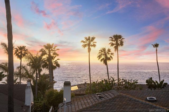 6423 Avenida Cresta, La Jolla CA: https://media.crmls.org/mediaz/8dffdfd3-d981-40b4-a18a-055924657003.jpg