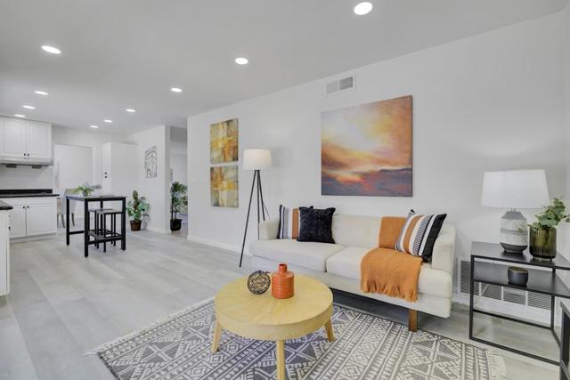 3517 Dahill Court, San Jose CA: https://media.crmls.org/mediaz/8e00a375-2270-4e02-9d19-ee7ac98d9efd.jpg