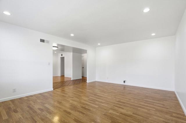 Image 4 of 30 For 5248 Savendish Court