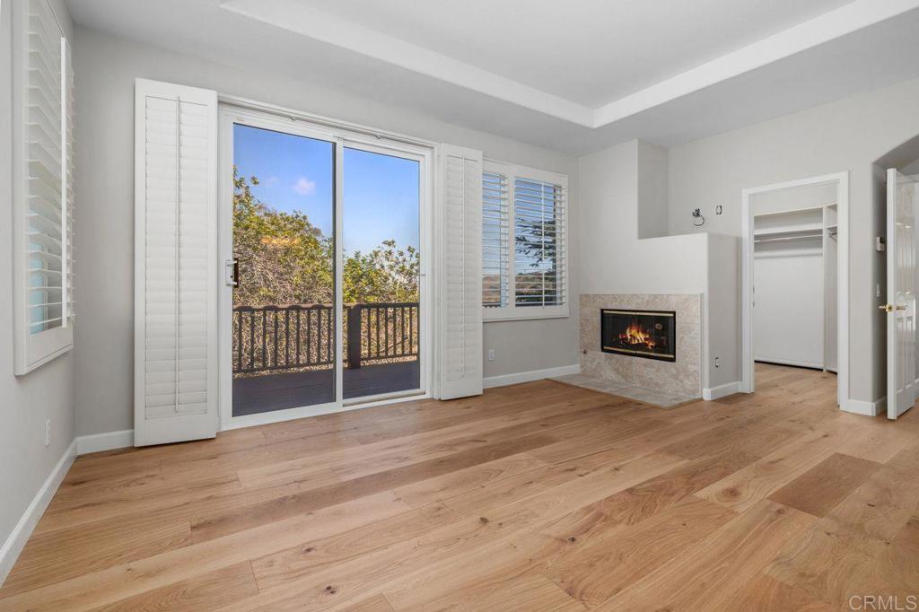 6085 Hillpointe Row - photo 18