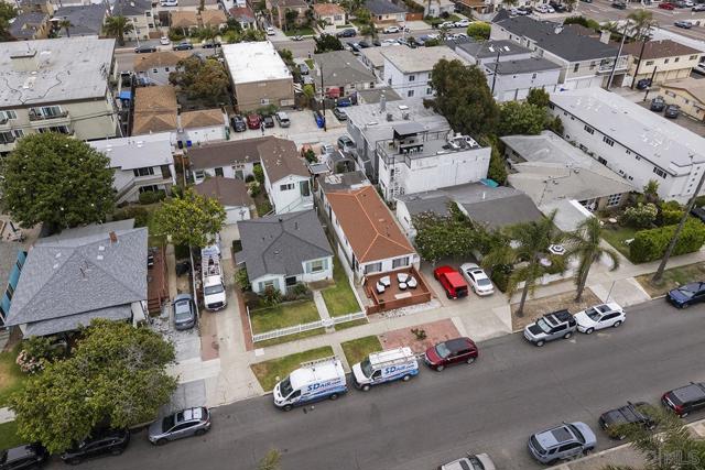 849 851 Missouri St, San Diego CA: https://media.crmls.org/mediaz/8e023ba8-cdde-4dbb-bda9-96404789be0d.jpg