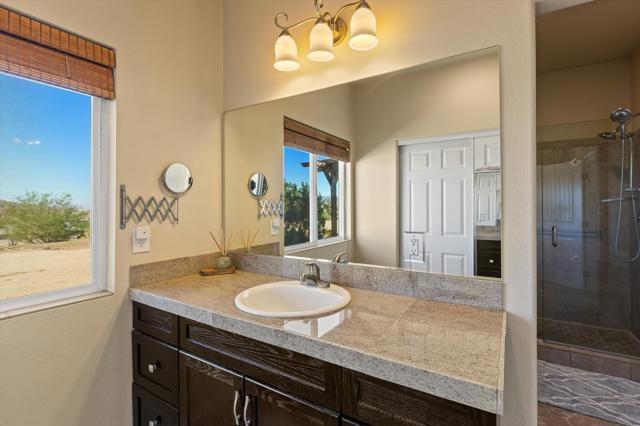 60377 Pueblo Trail, Joshua Tree CA: https://media.crmls.org/mediaz/8e02bb05-7312-42f8-85da-1fbb4e47544e.jpg