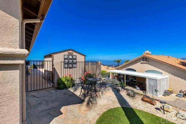 2307 Columbine Drive, Alpine CA: https://media.crmls.org/mediaz/8e02cbb1-c87f-4356-b170-66133977ff5b.jpg