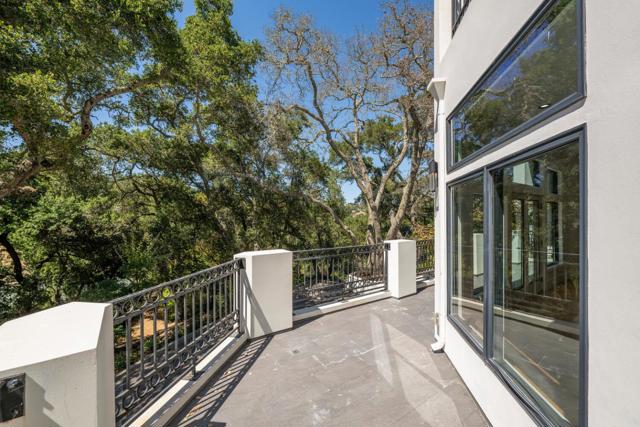 333 Raymundo Drive, Woodside CA: https://media.crmls.org/mediaz/8e030cd0-ad54-4991-bfe6-da8b01020e02.jpg