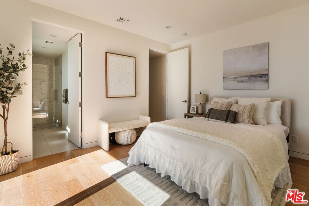 MLS #26875921 image #50