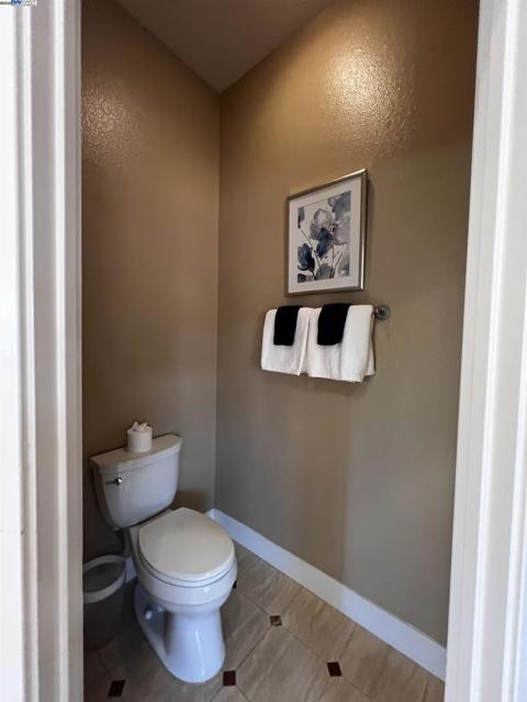 2344 Treadwell St, Livermore CA: https://media.crmls.org/mediaz/8e060b12-fa6d-4168-8fcc-d7e40069c69e.jpg