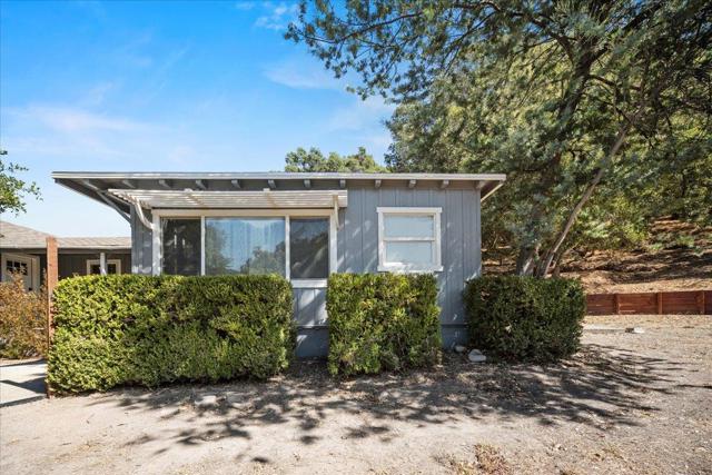 273 W Carmel Valley Road, Carmel Valley CA: https://media.crmls.org/mediaz/8e0695b4-09e6-4c68-ba4b-713067124260.jpg