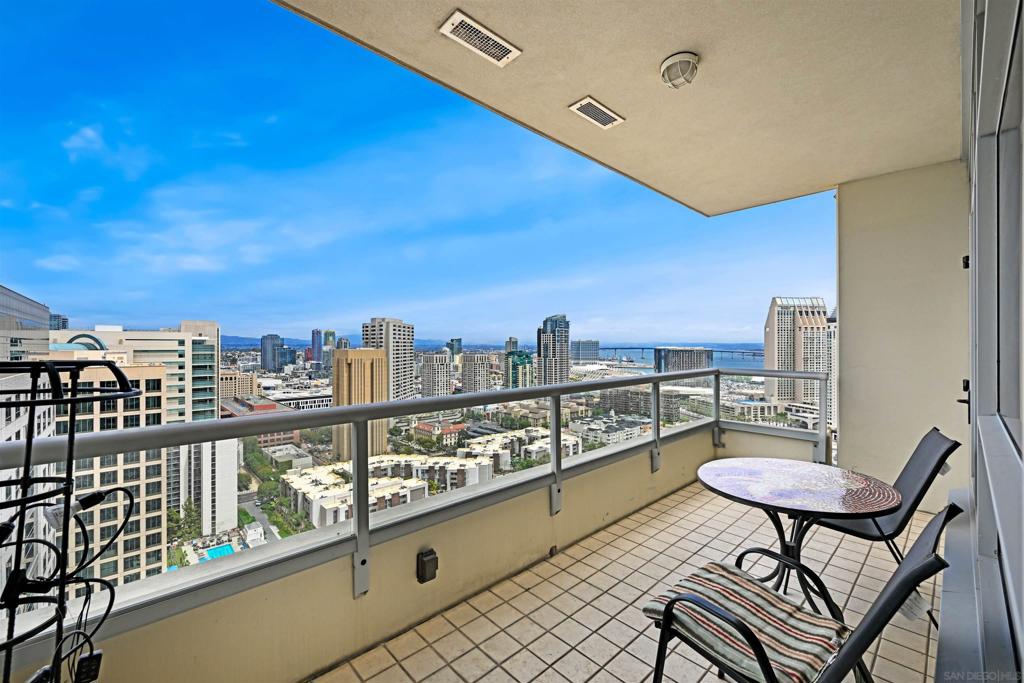 700 E Street - photo 18