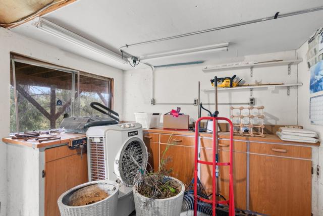 360 Tabor Drive, Scotts Valley CA: https://media.crmls.org/mediaz/8e06dab8-fa69-4192-9295-7e0749ae9352.jpg
