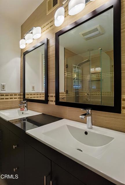 5060 Collis Avenue, South Pasadena CA: https://media.crmls.org/mediaz/8e0a69e6-18ec-4847-bbd8-2101926a4c1c.jpg