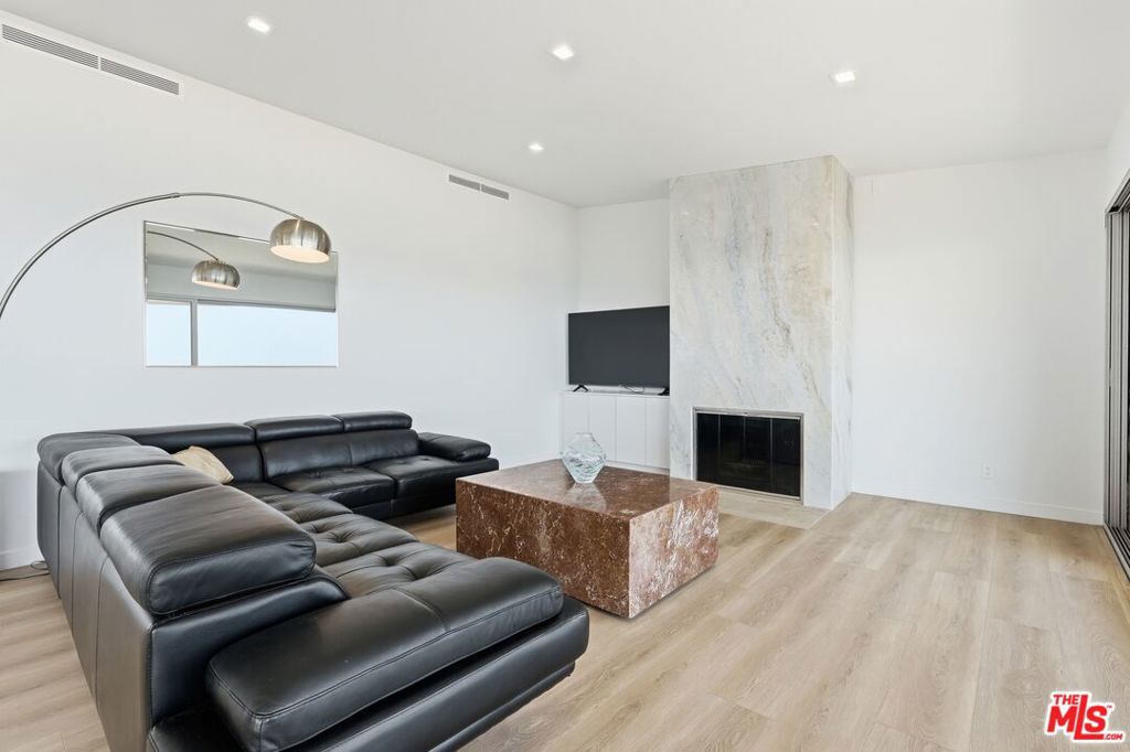 MLS #26851545 image #2