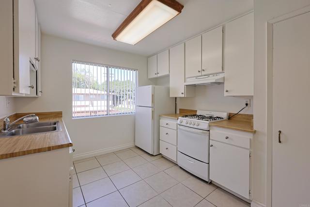 9737 WINTER GARDENS, Lakeside CA: https://media.crmls.org/mediaz/8e0aeca1-f349-4617-8af6-c9fb80edd9f0.jpg