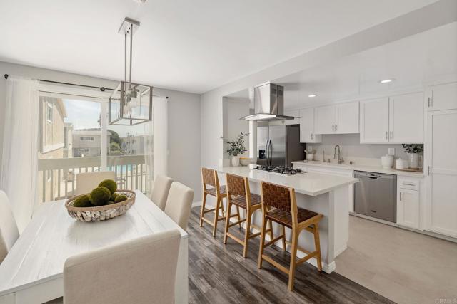 2200 Vanderbilt Lane, Redondo Beach, California 90278, 2 Bedrooms Bedrooms, ,3 BathroomsBathrooms,Residential,Sold,Vanderbilt,PTP2202500