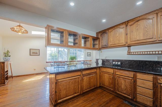 17945 Pesante Road, Salinas CA: https://media.crmls.org/mediaz/8e0b6778-5767-460d-a7ab-5d6ab89b5f09.jpg