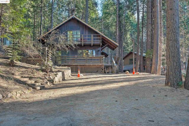 1273 Lilac Dr, Arnold CA: https://media.crmls.org/mediaz/8e0be821-665e-4e6c-a296-9651558ec954.jpg