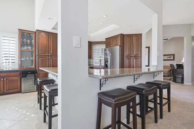 38488 Gazania Circle, Palm Desert CA: https://media.crmls.org/mediaz/8e0e1b73-ba4b-4fca-92f5-d7a5b9715314.jpg