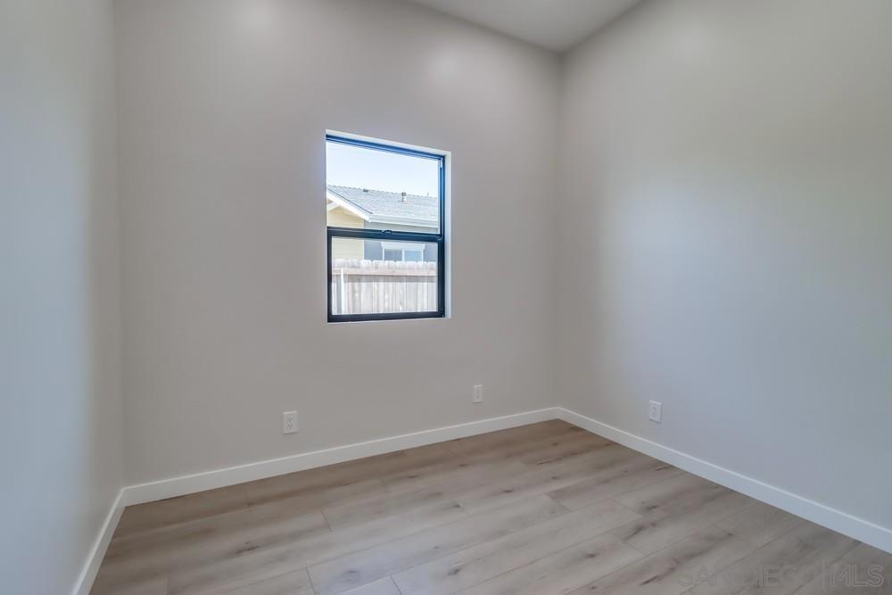 MLS #250034260SD img 27