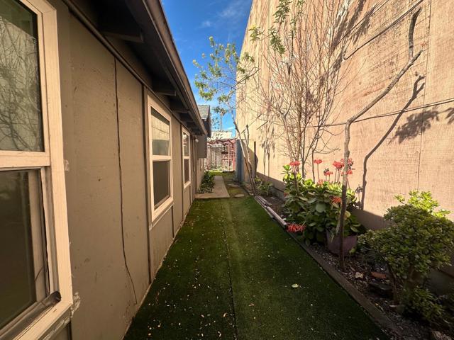 4057 Cory Street, Soquel CA: https://media.crmls.org/mediaz/8e0f5d69-671e-4d4b-8aa0-d5f9df36d851.jpg