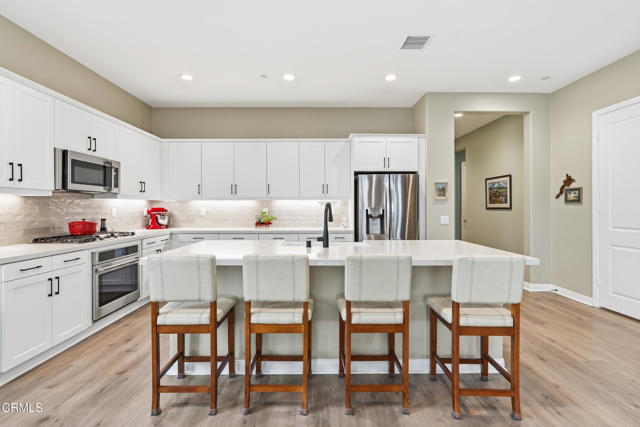 Detail Gallery Image 32 of 65 For 126 Wisteria St, Fillmore,  CA 93015 - 4 Beds | 3/1 Baths