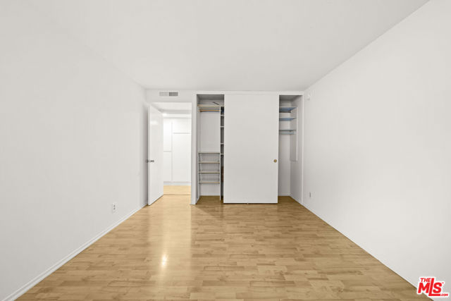 10535 Wilshire Boulevard, Los Angeles CA: https://media.crmls.org/mediaz/8e0fb10d-7b93-4daa-a1e7-e82c72fa5937.jpg