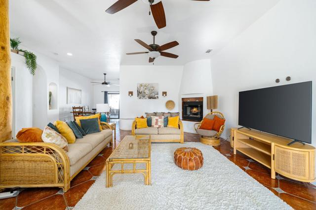 52685 Avenida Ramirez, La Quinta CA: https://media.crmls.org/mediaz/8e0ff098-90c4-4816-b2f5-326a34240696.jpg