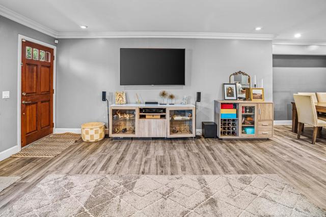 Detail Gallery Image 5 of 22 For 566 Telegraph Canyon Rd a,  Chula Vista,  CA 91910 - 3 Beds | 2 Baths