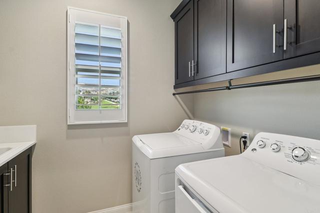 1112 Camino Prado, Chula Vista CA: https://media.crmls.org/mediaz/8e104cfa-240f-4594-aec5-1574c08264ca.jpg