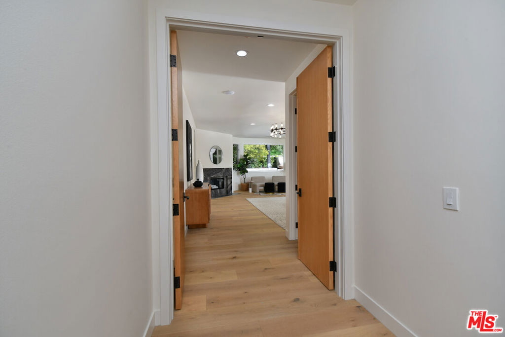 MLS #26858919 image #30