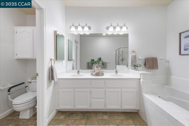 5501 Terra Granada Dr, Walnut Creek CA: https://media.crmls.org/mediaz/8e1168ef-bcaa-433f-a246-7546cbd7beb5.jpg