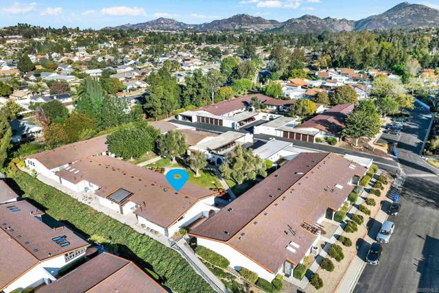 16555 Caminito Vecinos, San Diego CA: https://media.crmls.org/mediaz/8e11841b-0534-48db-8930-4456796b546a.jpg