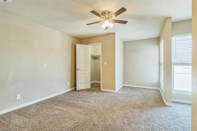 7166 N Fruit Ave, Fresno CA: https://media.crmls.org/mediaz/8e11d29e-e1e4-482e-b76d-abad08e44815.jpg