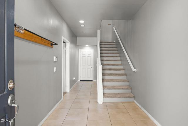 3102 N Oxnard Boulevard, Oxnard CA: https://media.crmls.org/mediaz/8e1288c4-44c6-404c-86a5-889f473b3c00.jpg