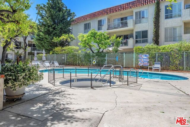 11965 Gorham Avenue, Los Angeles CA: https://media.crmls.org/mediaz/8e130d2b-3dde-4495-af33-9f110e3aa6b2.jpg