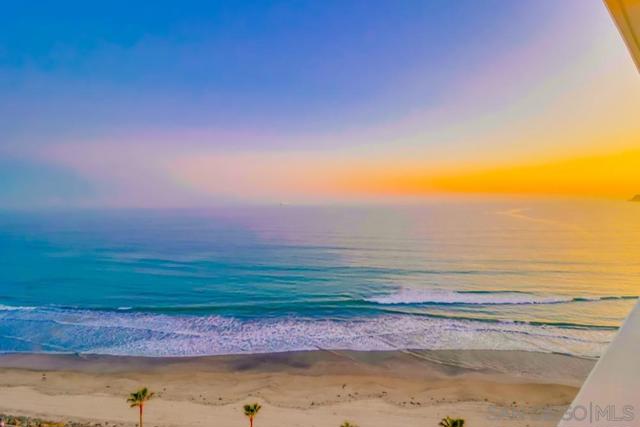 1720 Avenida Del Mundo, Coronado CA: https://media.crmls.org/mediaz/8e13362b-5474-42a6-bced-a6b495eb616c.jpg