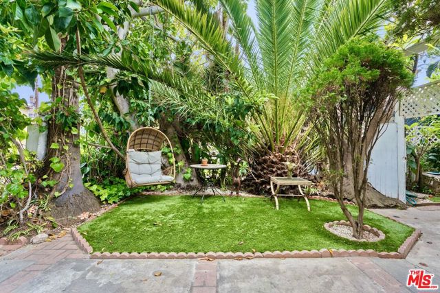 3110 Highland Avenue, Santa Monica CA: https://media.crmls.org/mediaz/8e1338b9-a23e-4c7c-8ccb-838c87af8939.jpg